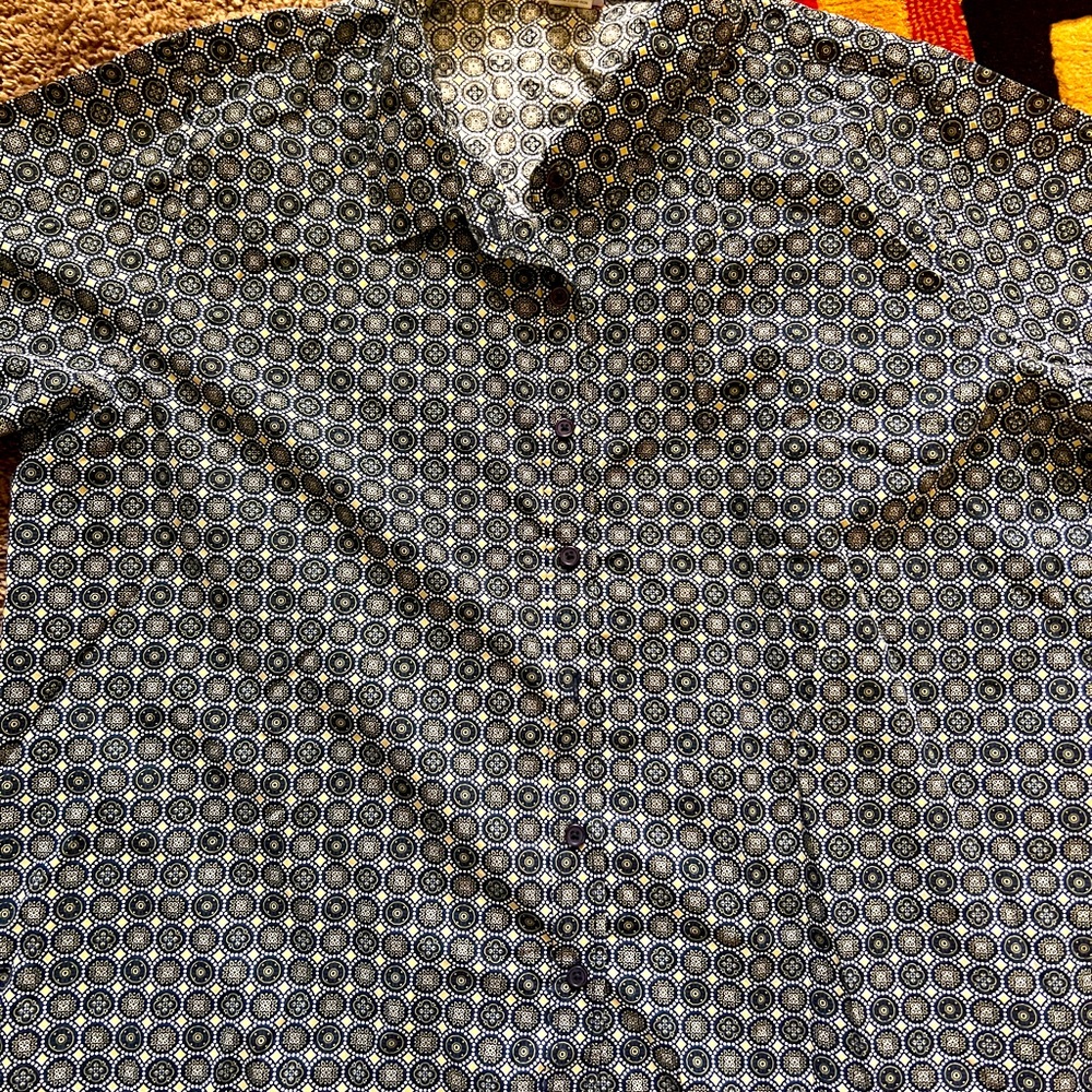 Women shirt